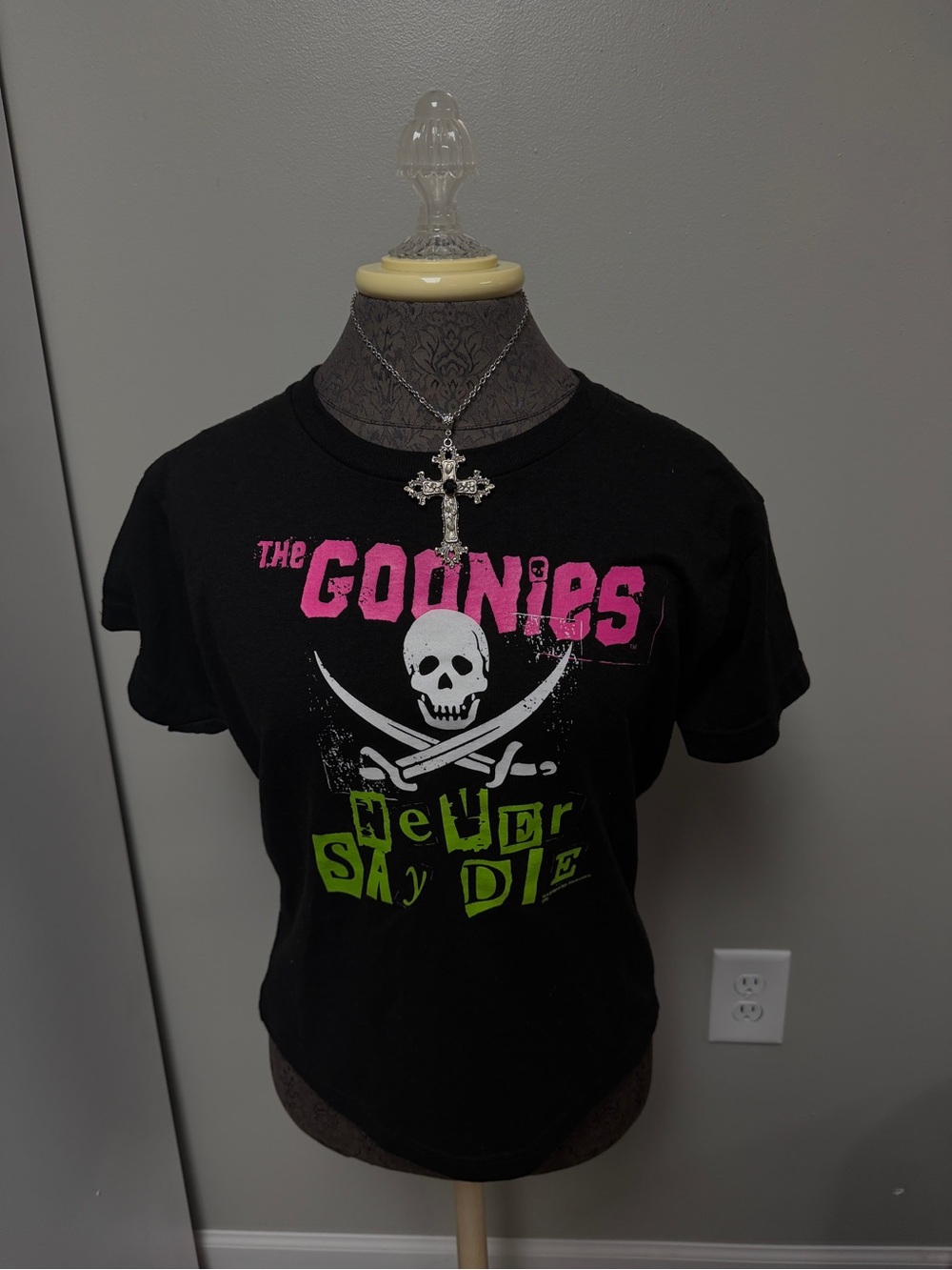 Vintage Y2k The Goonies Tee